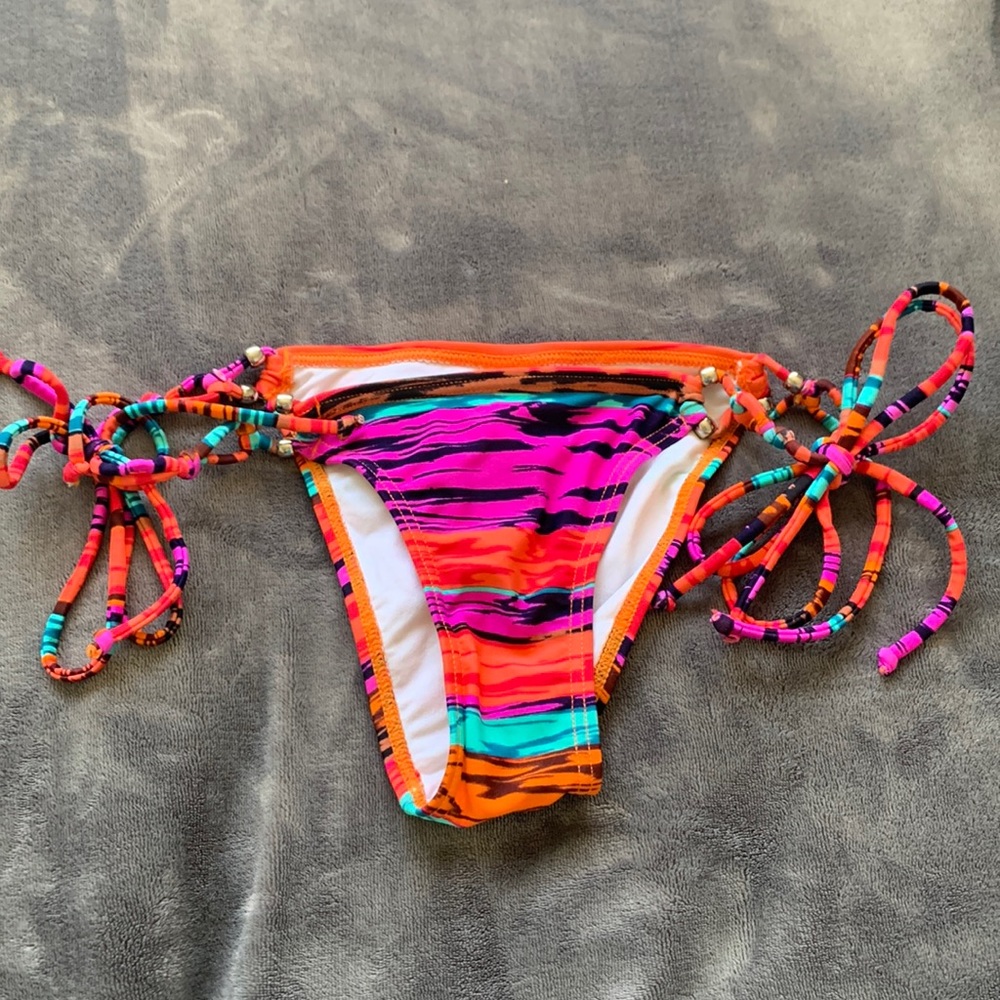 Lost swim bottom size XS